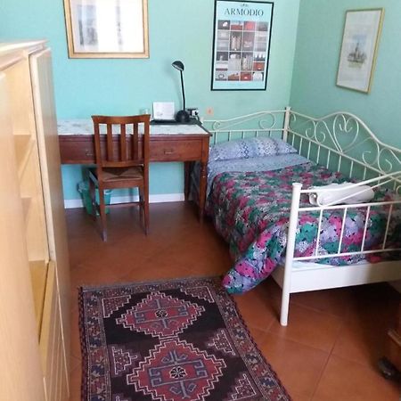 B&B "Angela " Piacenza Bagian luar foto